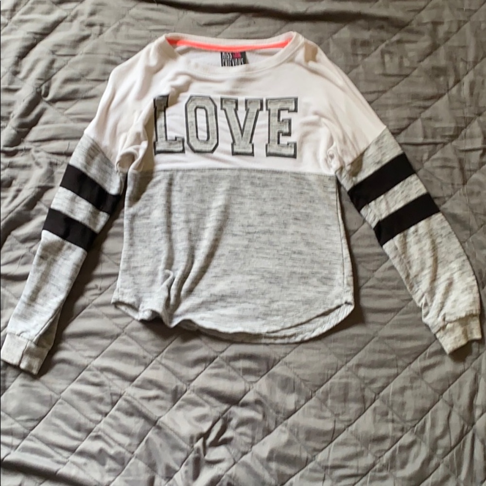 Long sleeve love tee